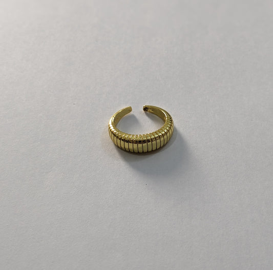 Ribbed Ring